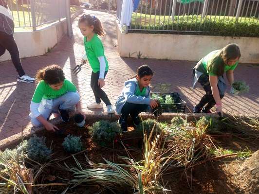  green initiative group in Be'eri school in Netanya