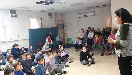 Galit teaches kids about entrepreneurship
